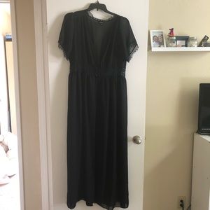 Ankle- length, cap-sleeved robe/kimono/cover up.